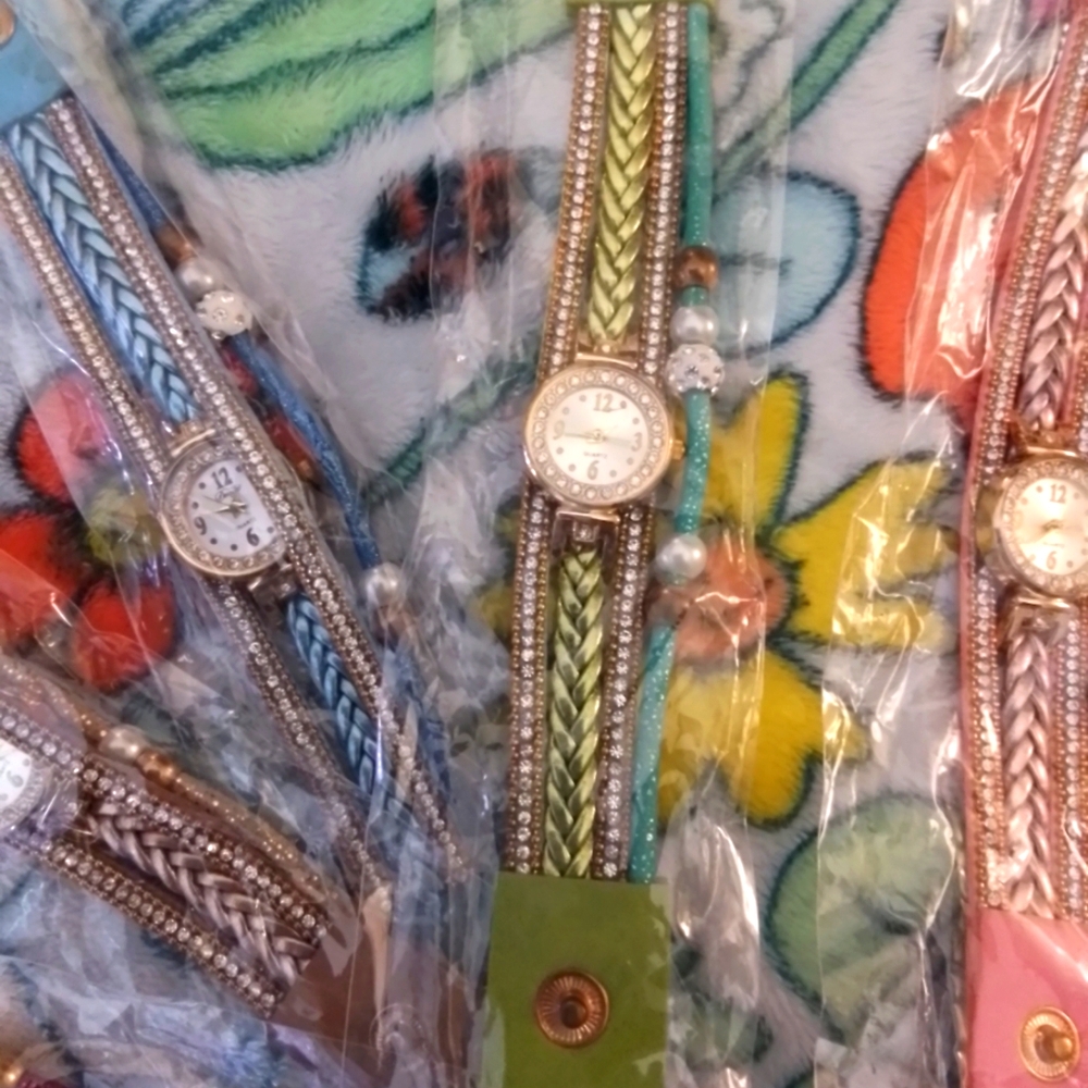 SET OF SIX WATCHES